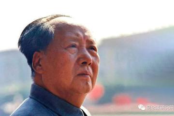 王立华纪念毛主席:此意几人会